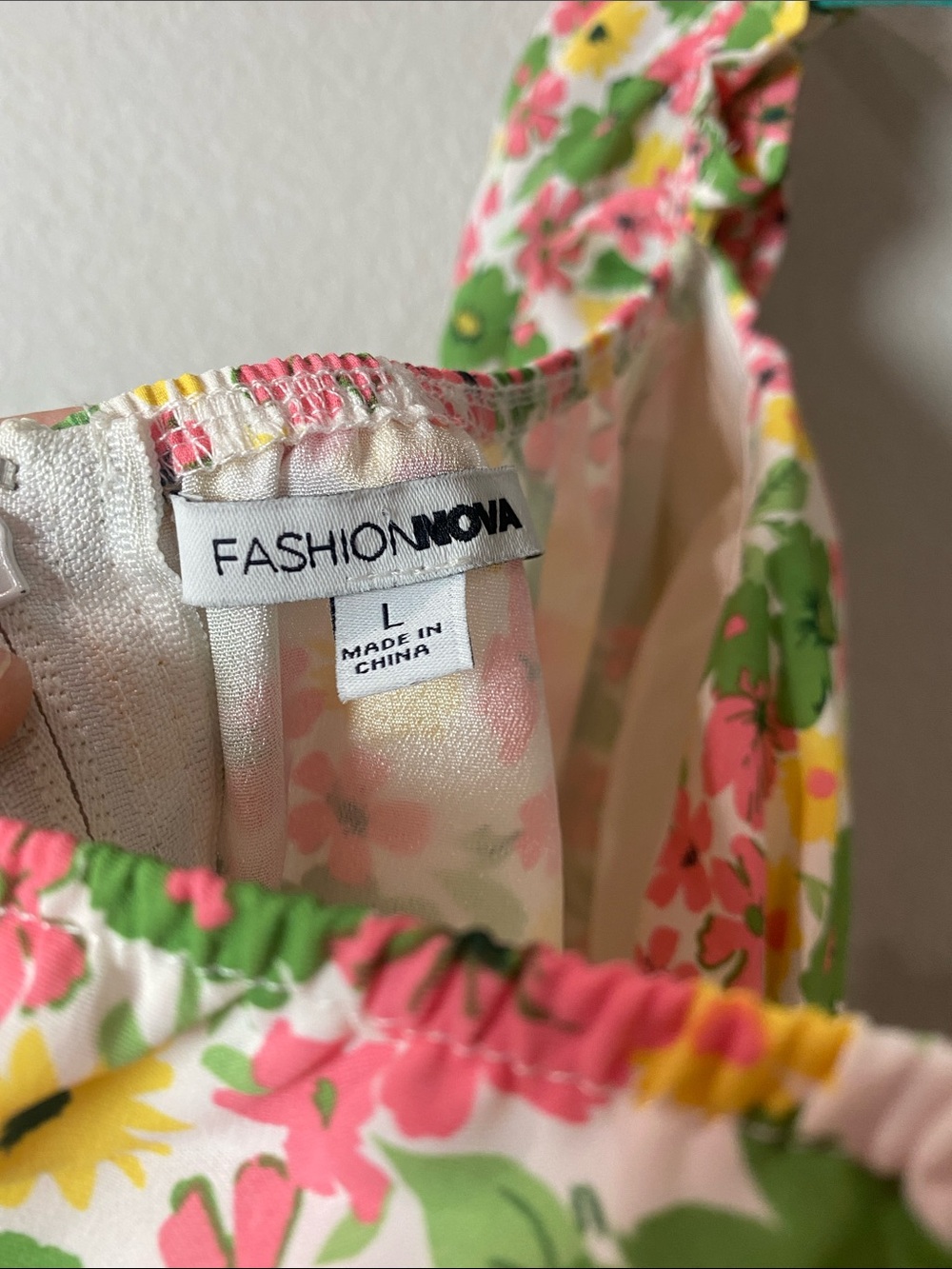 Fashion Nova Pink, Green & Yellow Floral Tie-Front Puff Sleeve Mini Dress💝🌸💐🌿 - Picture 6 of 10